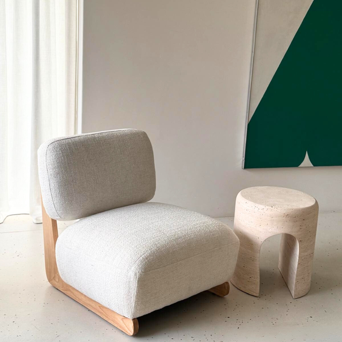 Fauteuil Alix met licht houten frame - H69 - Verkrijgbaar in Mosgroen, Ivory Bouclé en Sandstone Weave