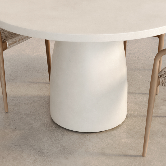 Round outdoor dining table - Uzé - D120 H75 - Latte - Polycomposite