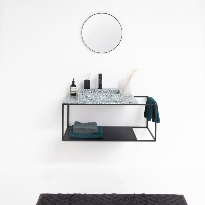 Modern zwart metalen badkamermeubel - Elisa - twee legplanken, groen terrazzo wastafel en wastafelplaat
