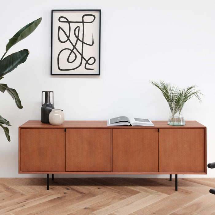 retro dressoir Laag dressoir met 3 deuren gedecoreerd in rotan, spaanplaat, vintage stijl, walnoot, 129,8x 40x 76cm